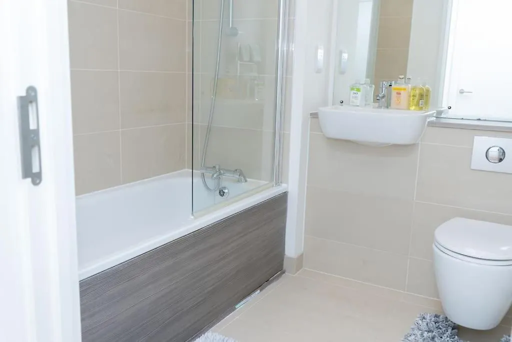 1 Bed Luxury Comfortable Apt London